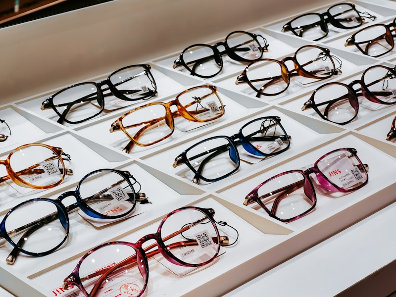 Round acetate eyeglass frames